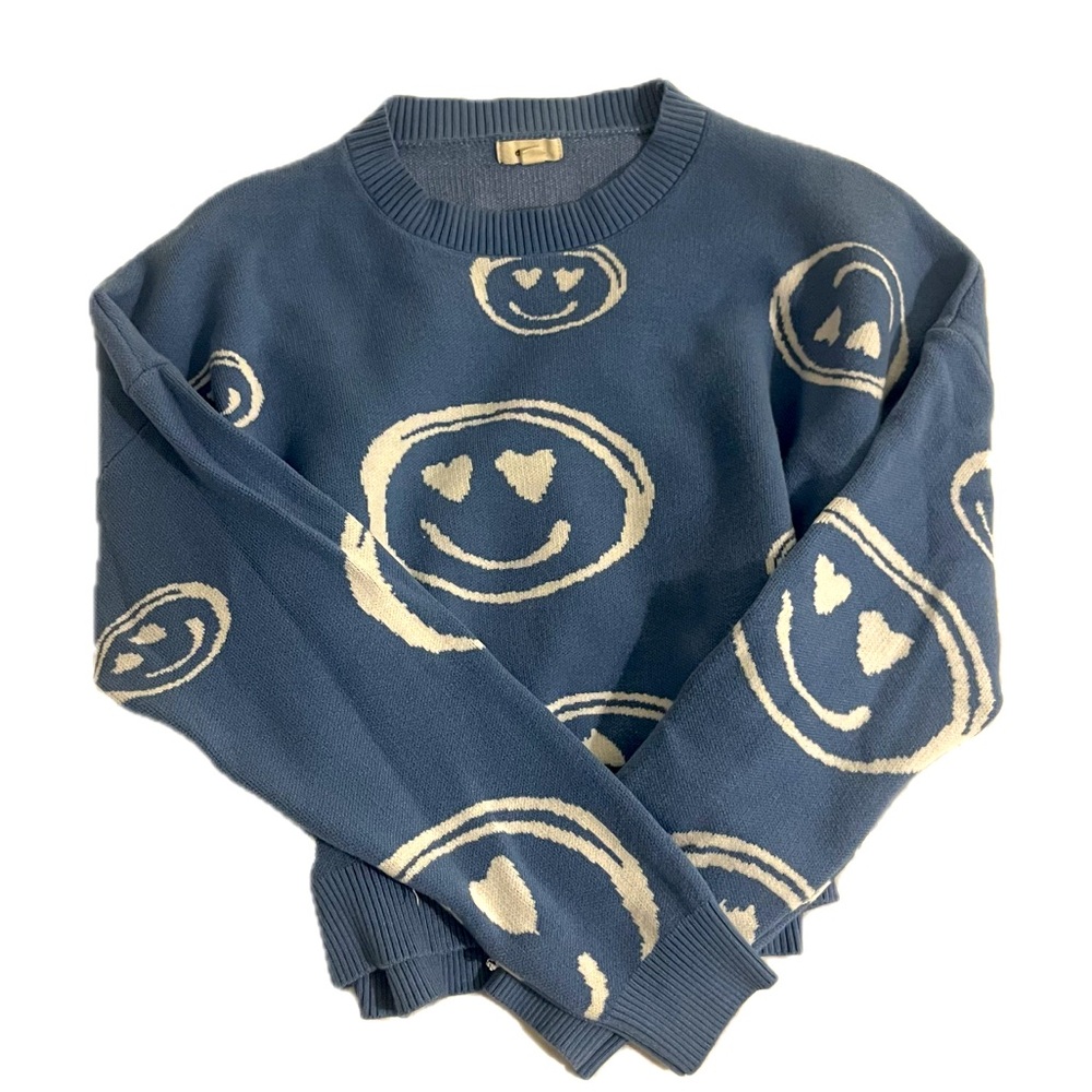 heart eyes sweater